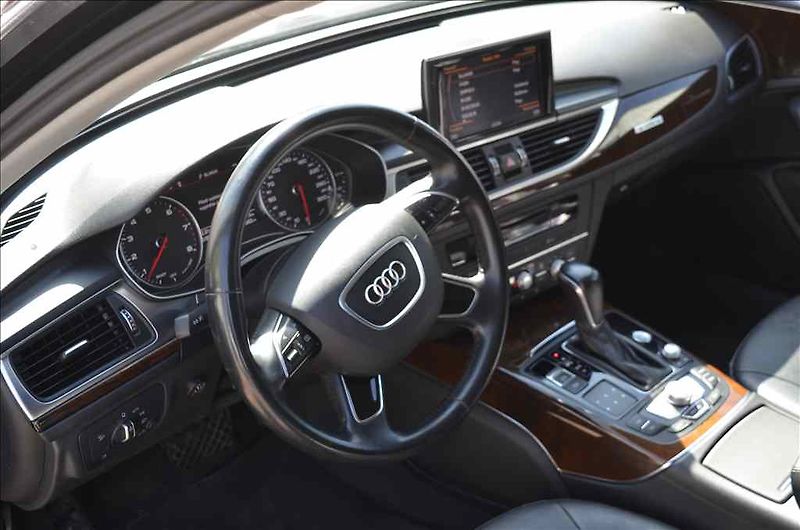 Audi A6 (2016) AVANT 3,0 TFSI QUATTRO - fotka 12 z 22