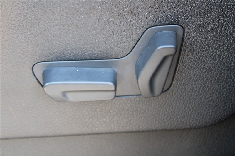 Citroën SpaceTourer 2,0 HDi  1.MAJ,A/T,DPH,8MÍST - fotka 28 z 41