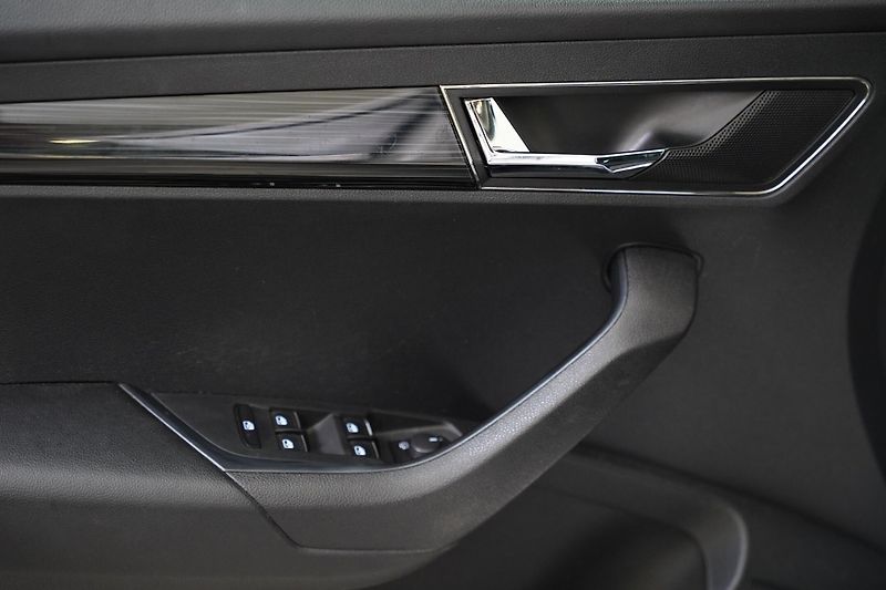 Škoda Karoq - fotka 12 z 27