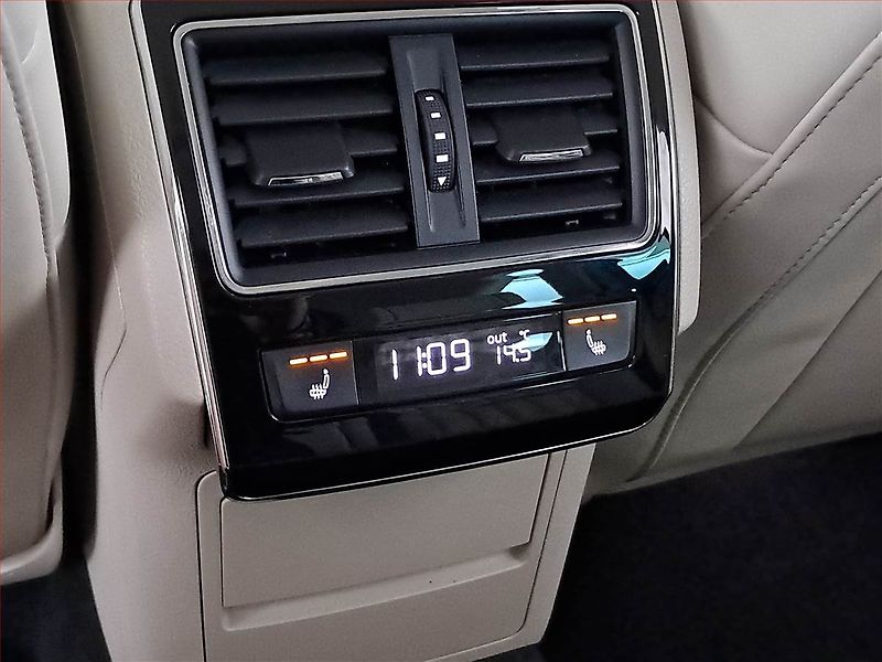 Škoda Superb (2020) Laurin&Klement 2.0 TDI - fotka 17 z 24