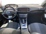Peugeot 308 (2018) 1.2 PT, Allure, AT, navi, TZ - náhled 8