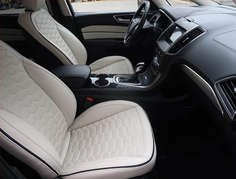 Ford S-MAX (2017) Vignale 2.0 EcoBoost, Automat - fotka 9 z 30