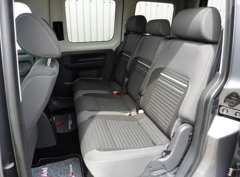 Volkswagen Caddy 1,6 TDI Cup,  Aut.klima, 1.Maj - fotka 8 z 13