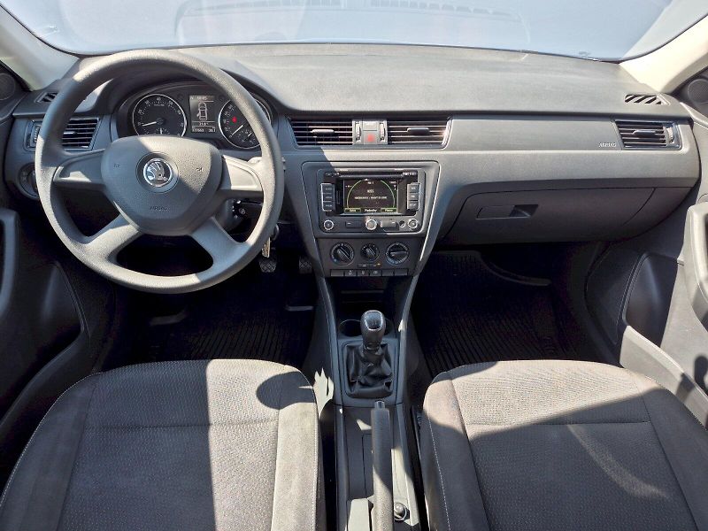 Škoda Rapid (2012) Ambition PLUS 1.2 TSI 63kW - fotka 5 z 21