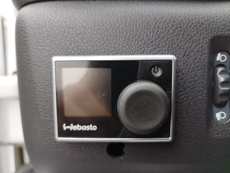 Renault Master (2020) 2,3DCI,132KW,6MÍST,LED,NAV,TAŽ - fotka 20 z 27