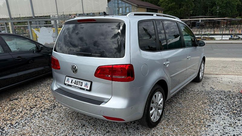 Volkswagen Touran (2014) 2.0TDi 130kW *Tažné*Navi*DSG* - fotka 4 z 24