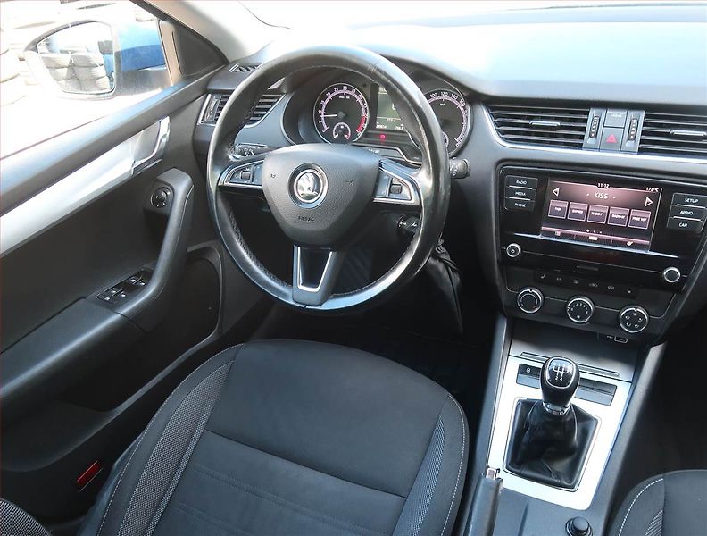 Škoda Octavia (2018) Ambition 1.6 TDI - fotka 7 z 13