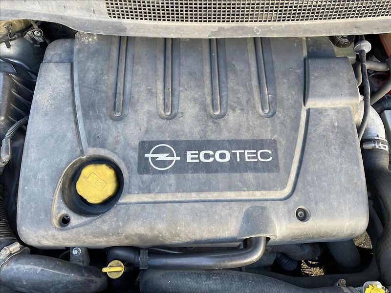 Opel Zafira 1,9 CDTI*88kW*7.míst*Servis - fotka 31 z 36