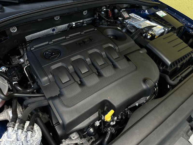 Škoda Octavia (2018) KOMBI 1.6TDI/85kW * 1.Maj * TZ - fotka 27 z 33