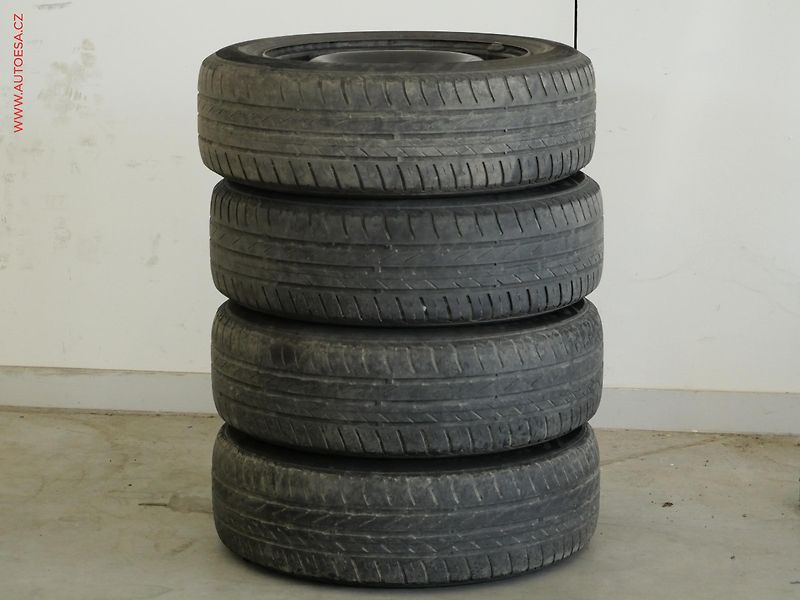 Peugeot 207 (2008) 1.4i, 1.maj,ČR, AC - fotka 18 z 18
