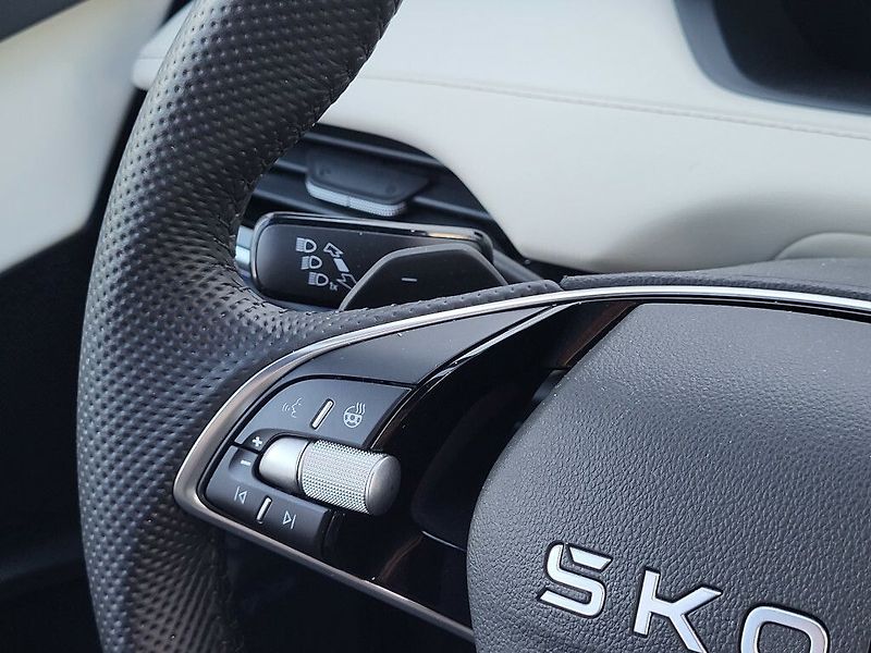 Škoda Enyaq L&K 85 85Kwh 210kW - fotka 14 z 37