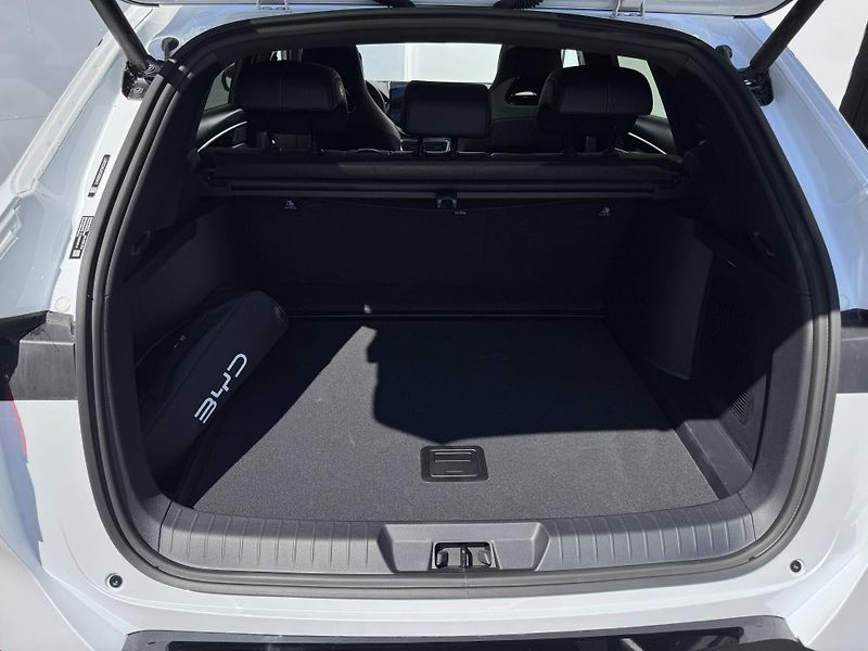 BYD Seal U (2026) Design AWD 1,5 - fotka 10 z 11