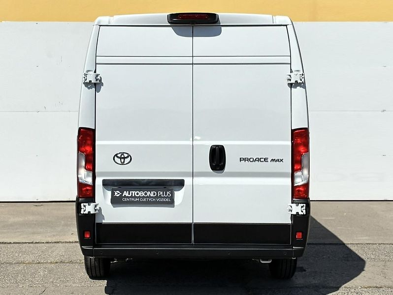 Toyota ProAce L2 H2 2.2 D-4D Life - fotka 9 z 20