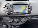 Toyota Yaris 1.5i 82 kW navi. serviska - náhled 16