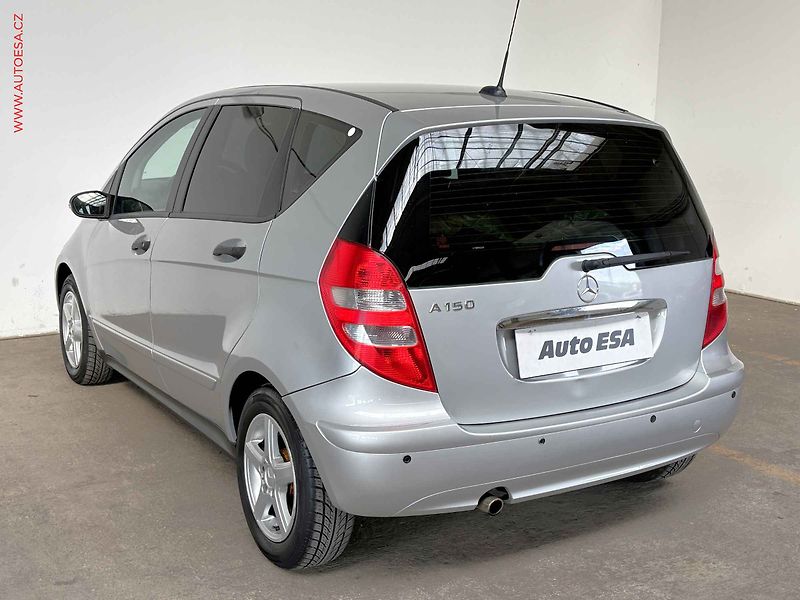 Mercedes-Benz Třídy A (2007) 1.5i, Klima - fotka 6 z 14