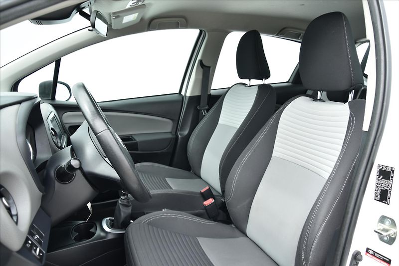 Toyota Yaris 1.5 VVT-i 82kW SERVIS.KNIHA ČR - fotka 9 z 23