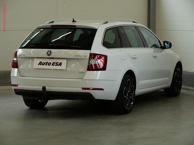 Škoda Octavia (2018) 2.0TDI 4x4, Style, DSG, LED - fotka 4 z 22