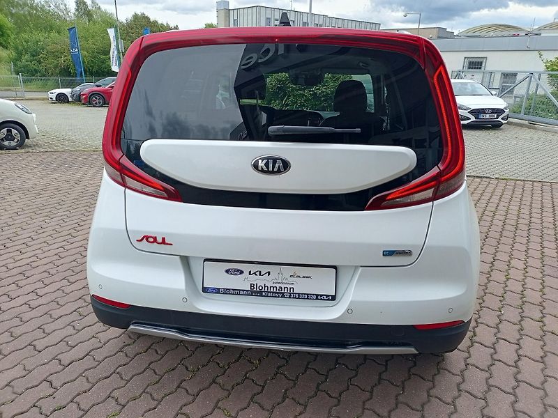 Kia e-Soul (2020) 150 kw - baterie 64 kwh - fotka 5 z 16