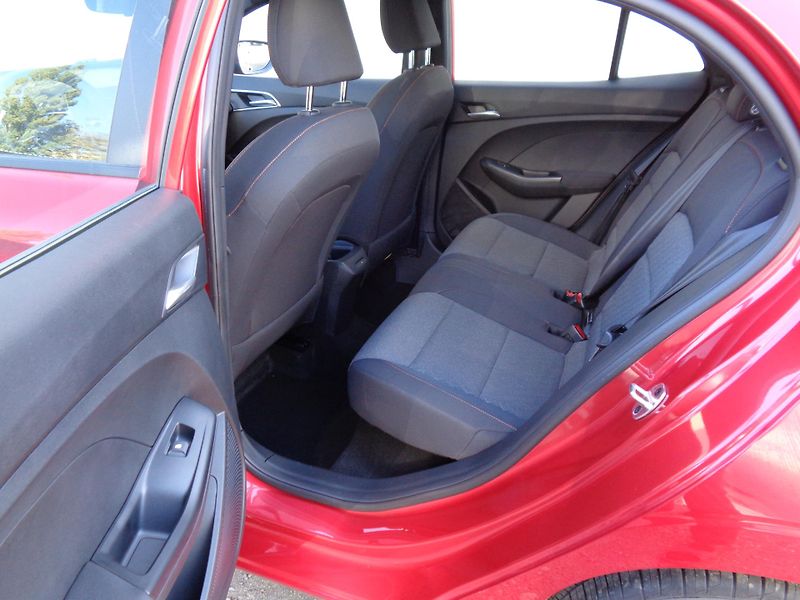 MG MG3 1,5 85 kW Excite - fotka 21 z 28