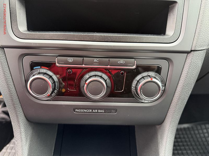 Volkswagen Golf (2009) 1.6TDI, STK11/27 - fotka 13 z 14