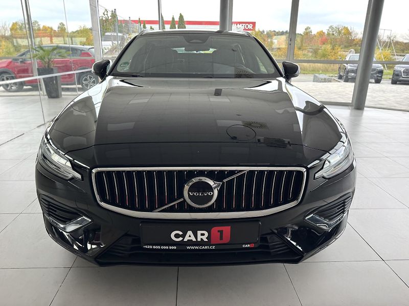 Volvo V60 T6 AWD*Recharge*KeyLess*Tažné - fotka 3 z 39