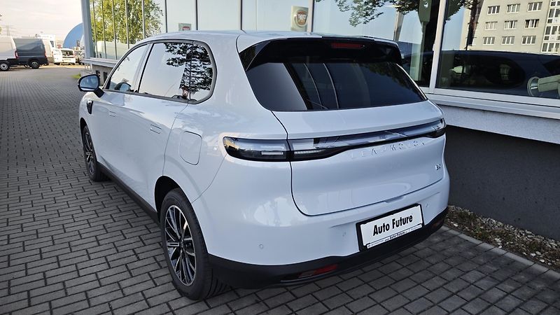 Leapmotor B10 (2026)  Design 1,5 EV hybrid  - fotka 8 z 39
