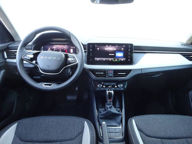 Škoda Scala (2025) 1,0TSi /85kW DSG Top Selection - fotka 5 z 29