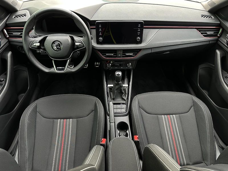 Škoda Scala 1.0TSi 116PS Monte Carlo Matri - fotka 37 z 46