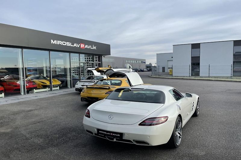 Mercedes-Benz SLS AMG B&O - fotka 15 z 15