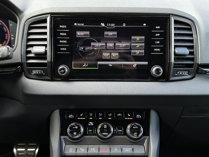 Škoda Karoq 1.5TSi DSG 150PS Sportline Mat - fotka 23 z 46