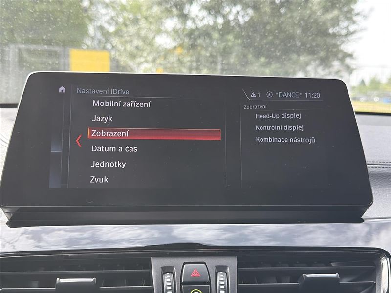 BMW X1 2,0 d 140 Kw xDrive ČR DPH - fotka 20 z 38