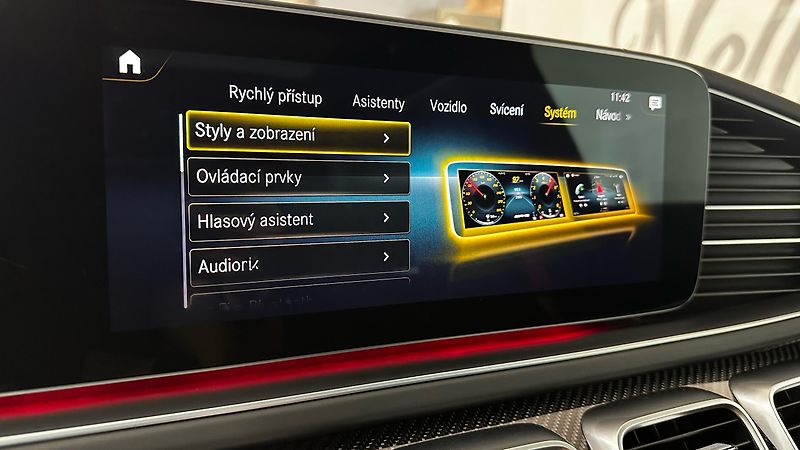 Mercedes-Benz GLS 63 AMG / TOP VÝBAVA - fotka 63 z 68