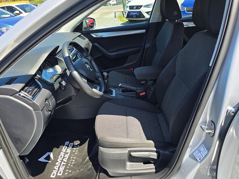 Škoda Octavia 1.2 TSI BOHATÁ VÝBAVA 66Tis Km - fotka 8 z 24