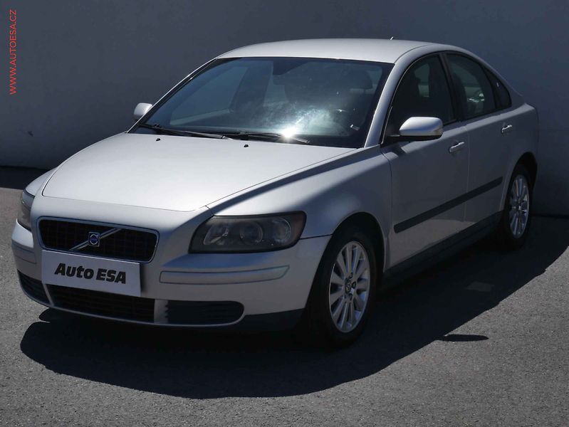 Volvo S40 (2004) 2.0d, ČR - fotka 3 z 14