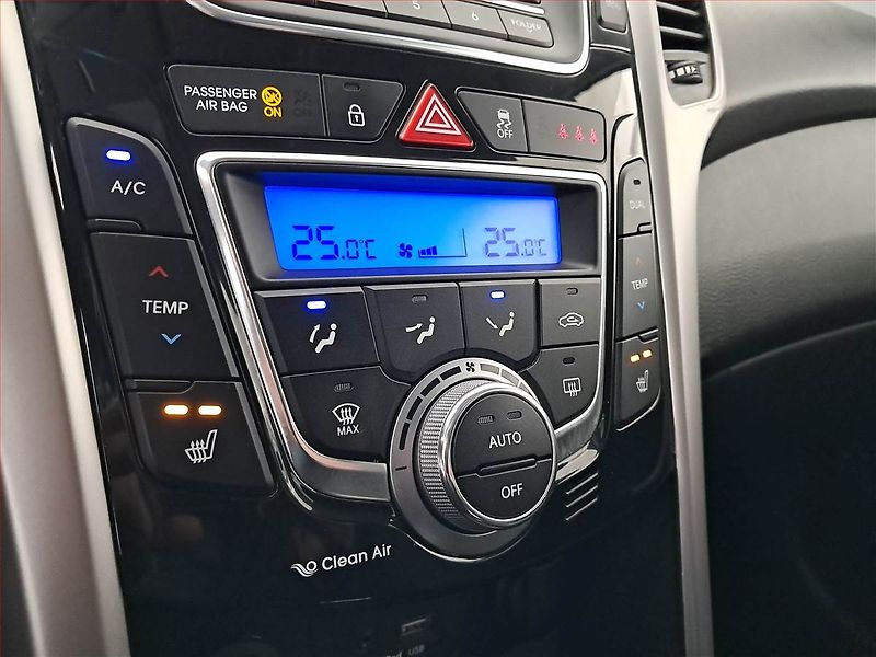 Hyundai i30 (2016) 1.6 GDI, Serv.kniha, Tempomat - fotka 17 z 20