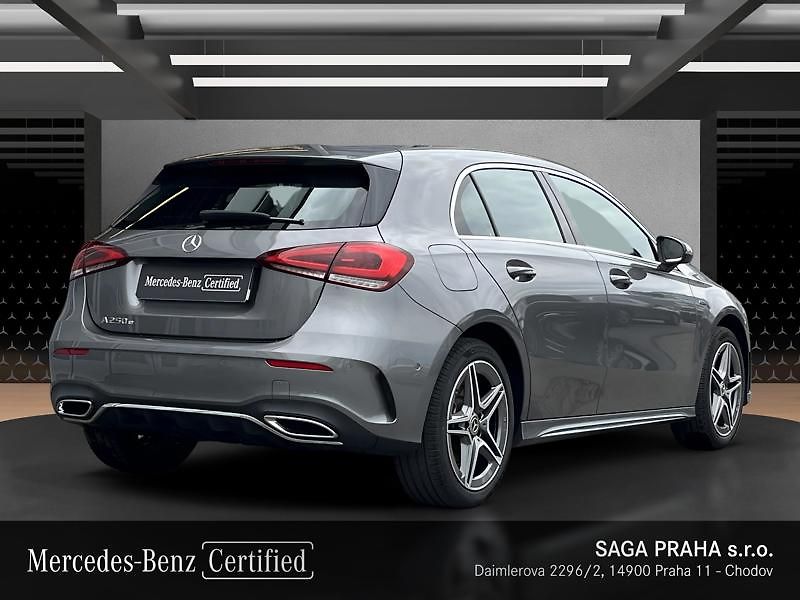 Mercedes-Benz Třídy A A-Třída 250e AMG Line - fotka 4 z 18