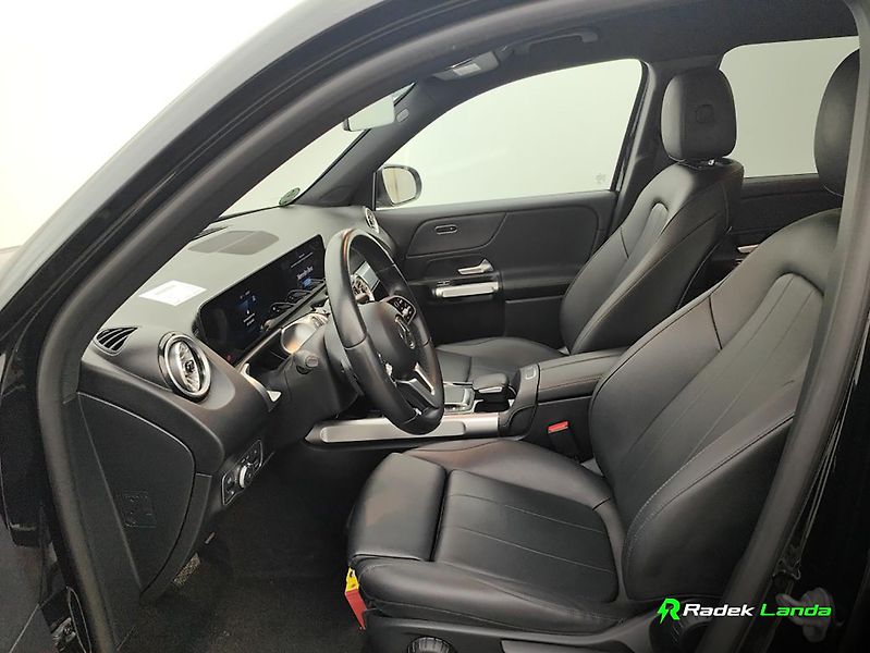 Mercedes-Benz EQB (2022) 4MATIC Luxury Line - fotka 6 z 12