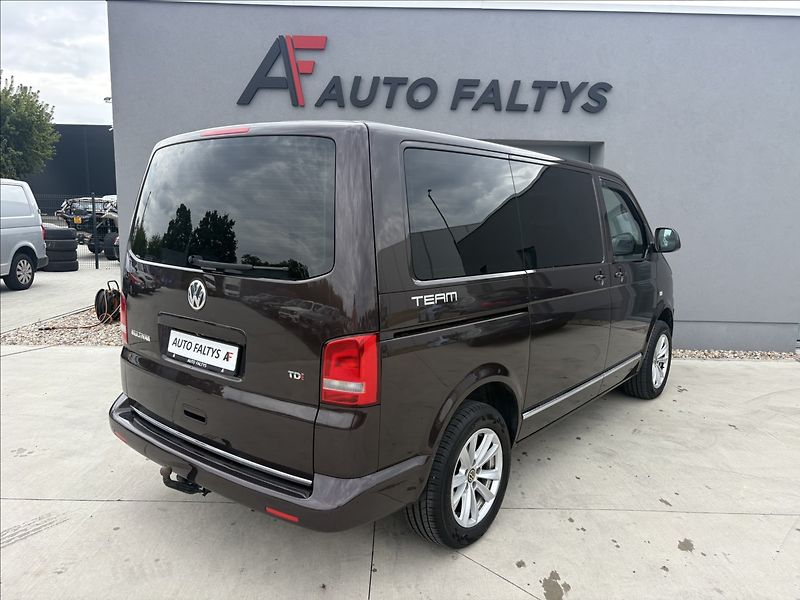 Volkswagen Multivan 2,0 103 kw servis TOP stav - fotka 7 z 28