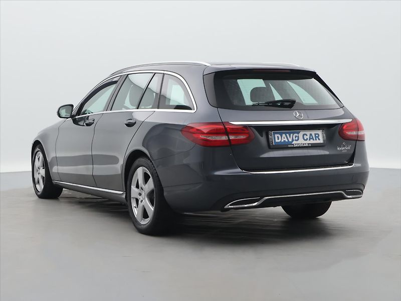 Mercedes-Benz Třídy C 1,6 CDI 100 kW Tažné Aut.Klima - fotka 5 z 32