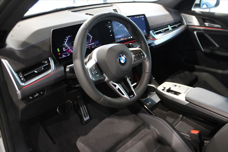 BMW X2 xDrive20d M Sport DAPlus/Pano/ - fotka 14 z 36