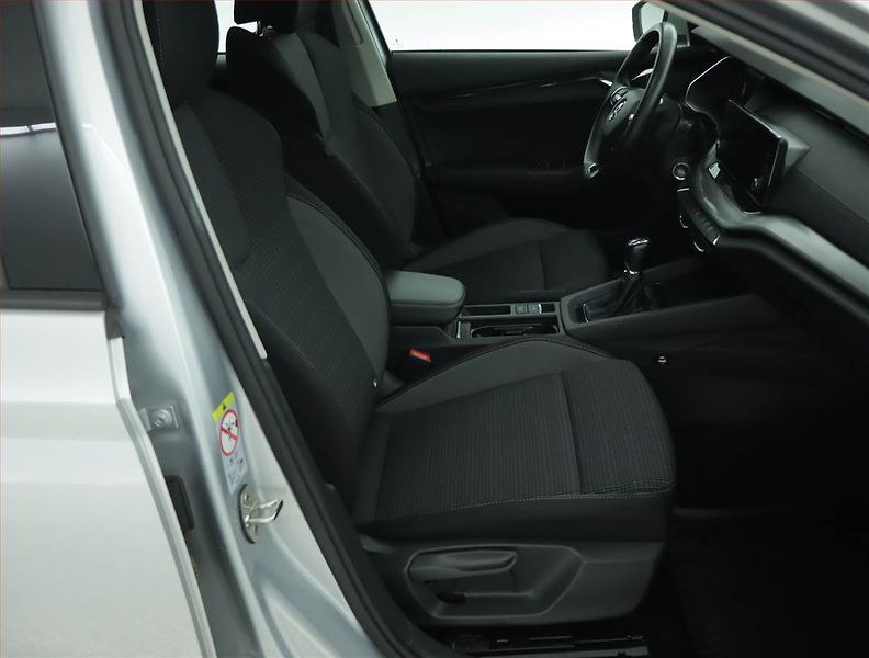 Škoda Octavia (2022) Ambition 2.0 TDI, ČR,1.maj - fotka 9 z 15