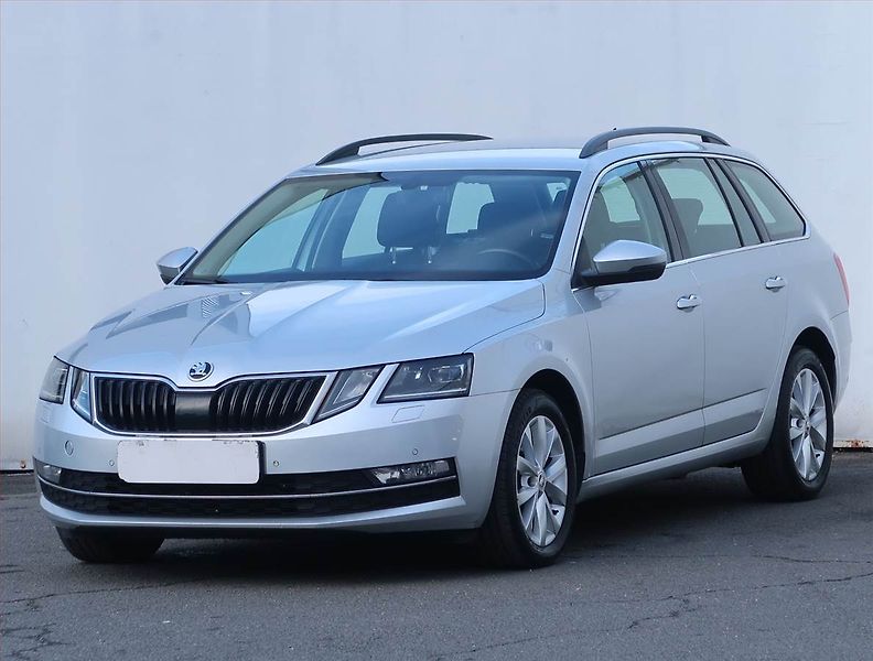 Škoda Octavia (2017) Style 2.0 TDI, 4X4, Automat - fotka 2 z 22