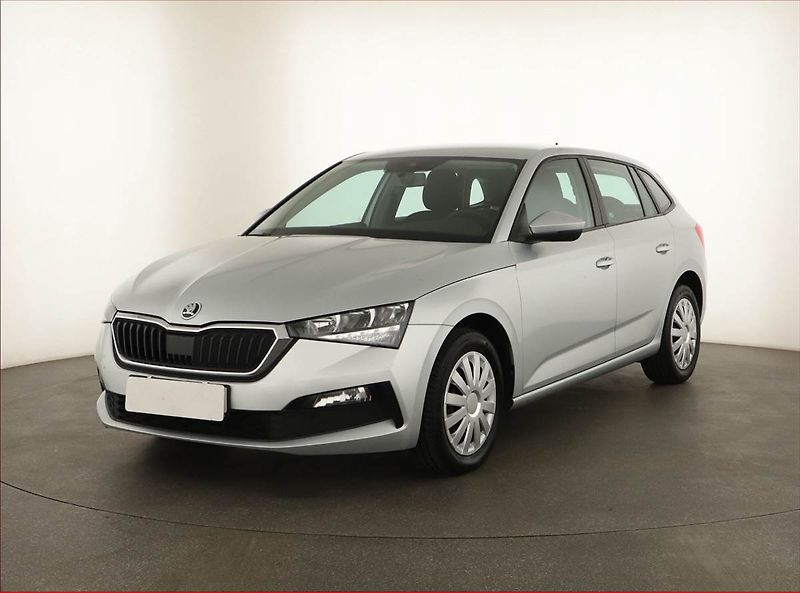 Škoda Scala (2021) 1.0 TSI, Automat, ČR,1.maj - fotka 2 z 12