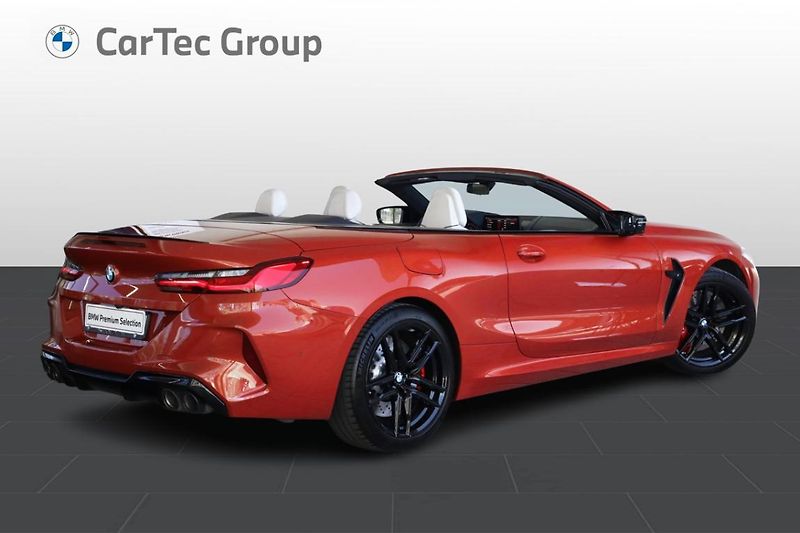 BMW M8 Cabrio - fotka 4 z 33