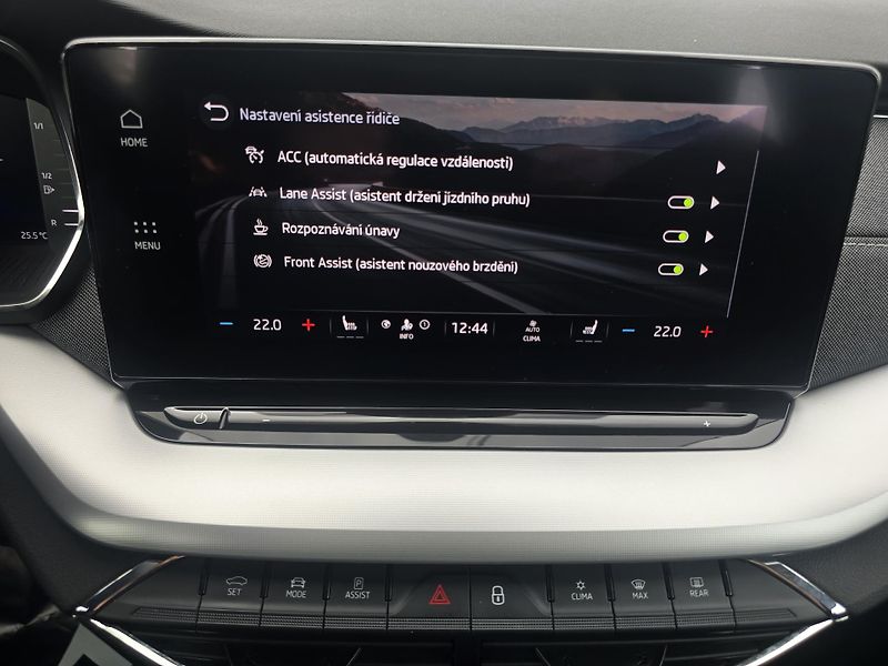 Škoda Octavia 2.0TDI 110KW DSG STYLE+ MATRIX - fotka 30 z 39