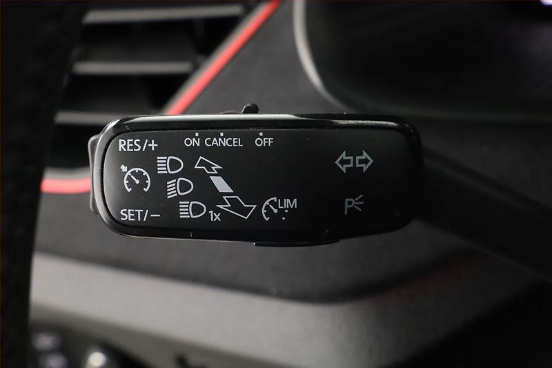Škoda Kamiq (2024) 1.0 TSI, Drive, FullLed - fotka 19 z 20