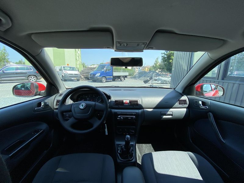 Škoda Octavia 1.6MPI 75kW-1xMAJ.-KLIMATIZACE - fotka 18 z 30