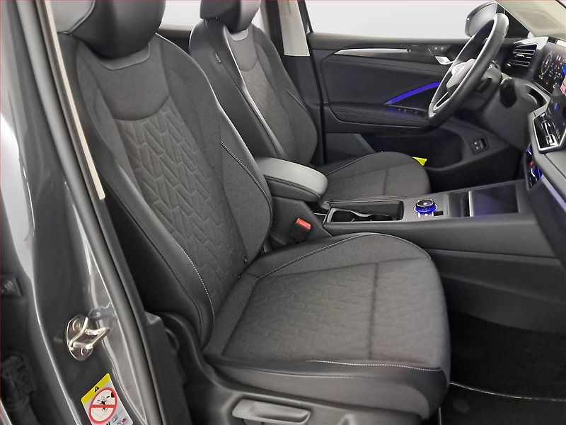 Volkswagen Tiguan (2025) 1.5 eHybrid - fotka 9 z 22