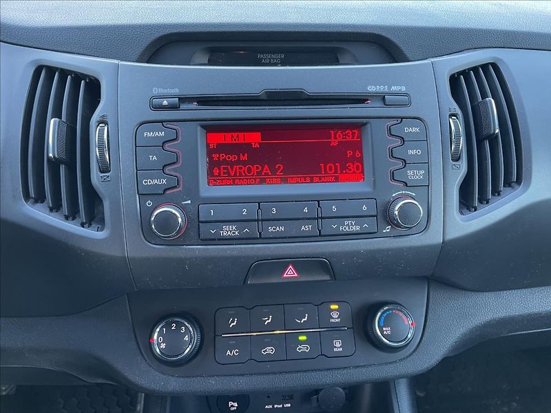 Kia Sportage 2,0 CRDi*100kW*161. tis. km* - fotka 17 z 37