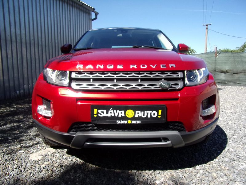 Land Rover Range Rover Evoque (2014) 2.2D 4X4 110kW NÁJEZD 140 000 - fotka 2 z 21